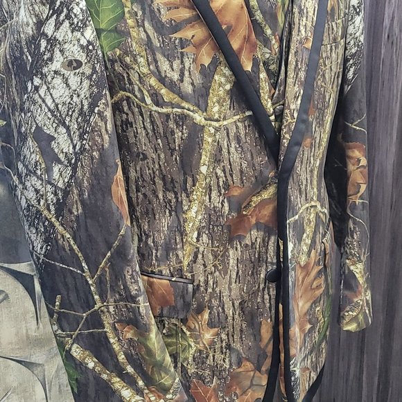 Camo Tuxedo Jacket - Picture 3 of 4